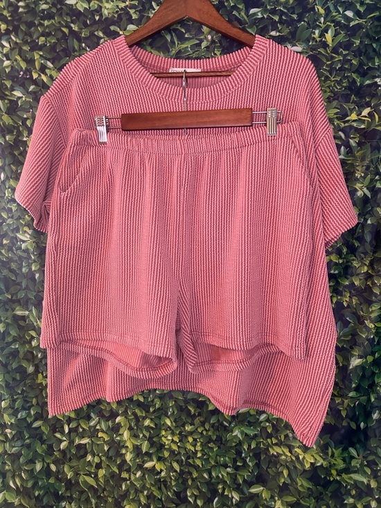 Zenana Outfitters Tops - Zenana Outfitters Rose Pink Ribbed Two-Piece Lounge Set